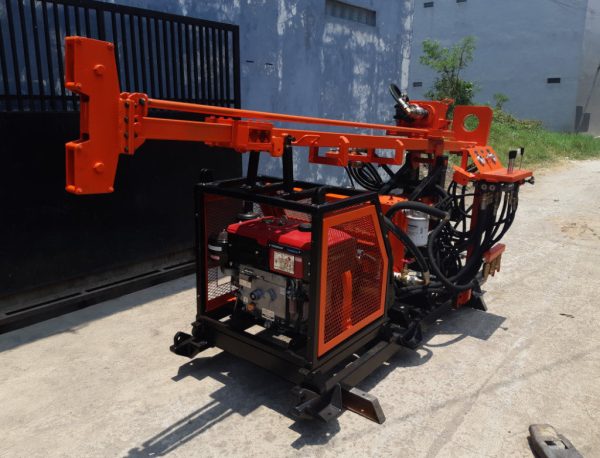 DS 100 Drill Rig