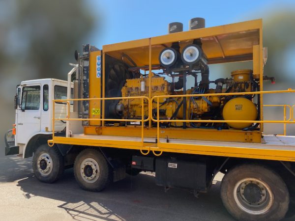 Western Air packaged Sullair 900/350 compressor with MAN 8x4 truck