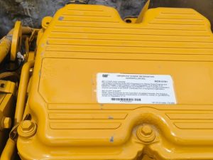 CAT C15 engine label and service information Ref 5833